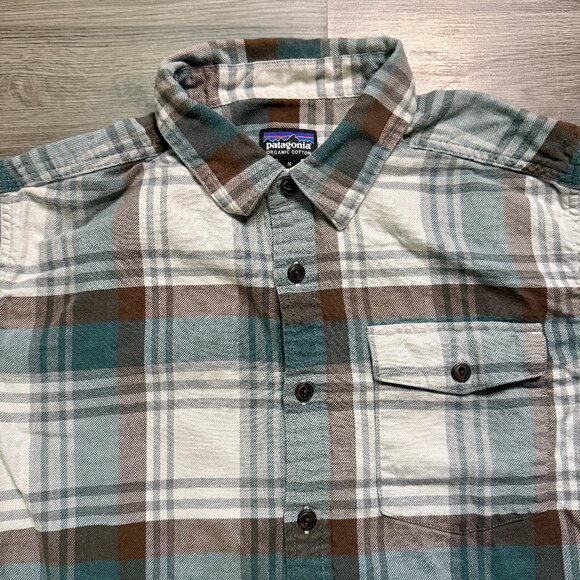 Patagonia Men's Fjord Flannel Shirt - White/Brown - Picture 2 of 7